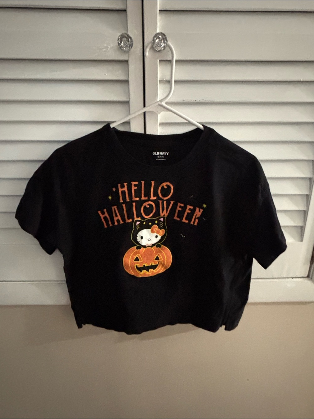 Old Navy Black Kids Halloween Graphic Tee with Orange Pumpkin